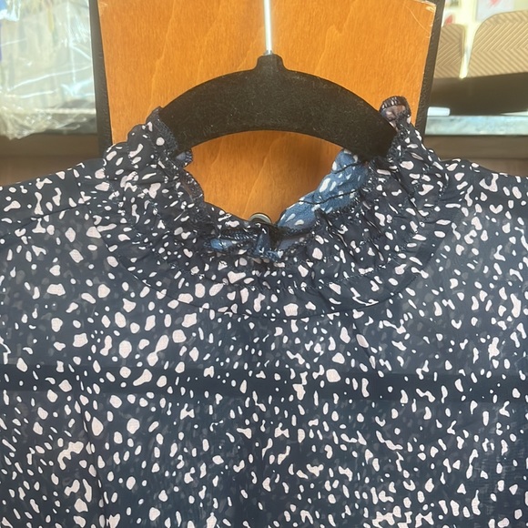 Patterned Blouse - Picture 2 of 5